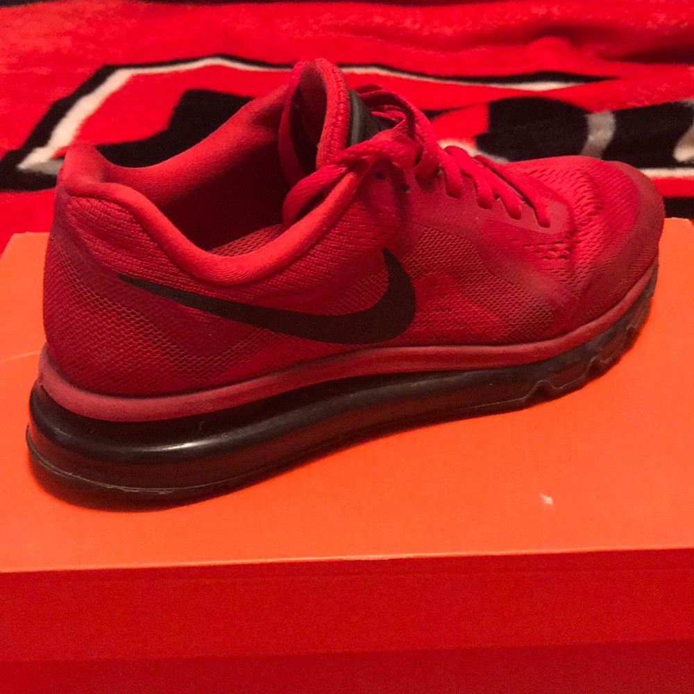 Red Nike Air Max
